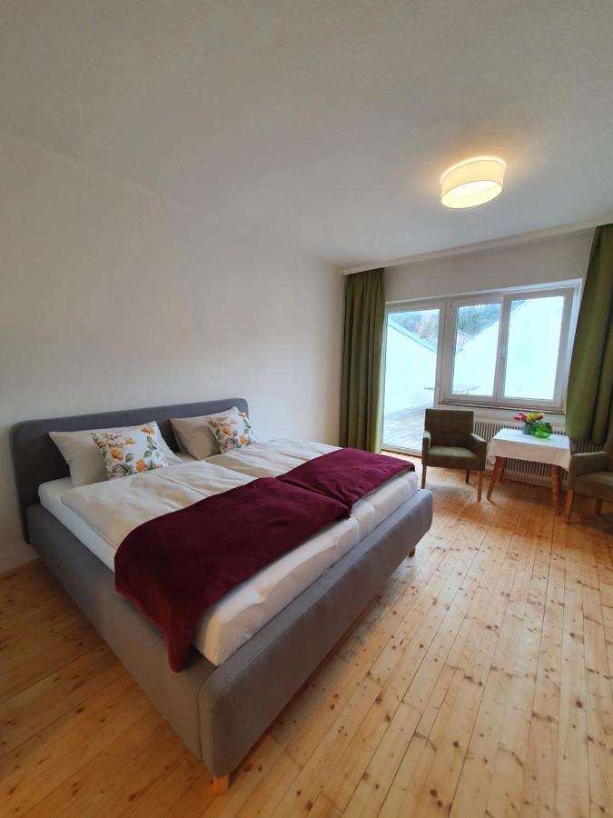 Gruener Baum Mini-hôtel Kirchberg am Wechsel